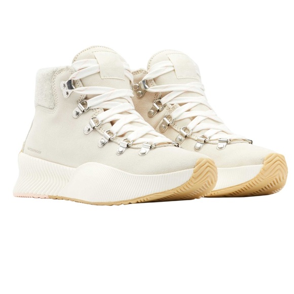 Sorel Boots Out and About III Conquest in Chalk & Sea Salt Sz 11 EUC w/ Box - Picture 2 of 16